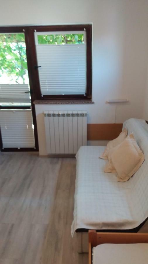 דירות איזולה Apartmaji V Izoli Babic, Simonov Zaliv מראה חיצוני תמונה